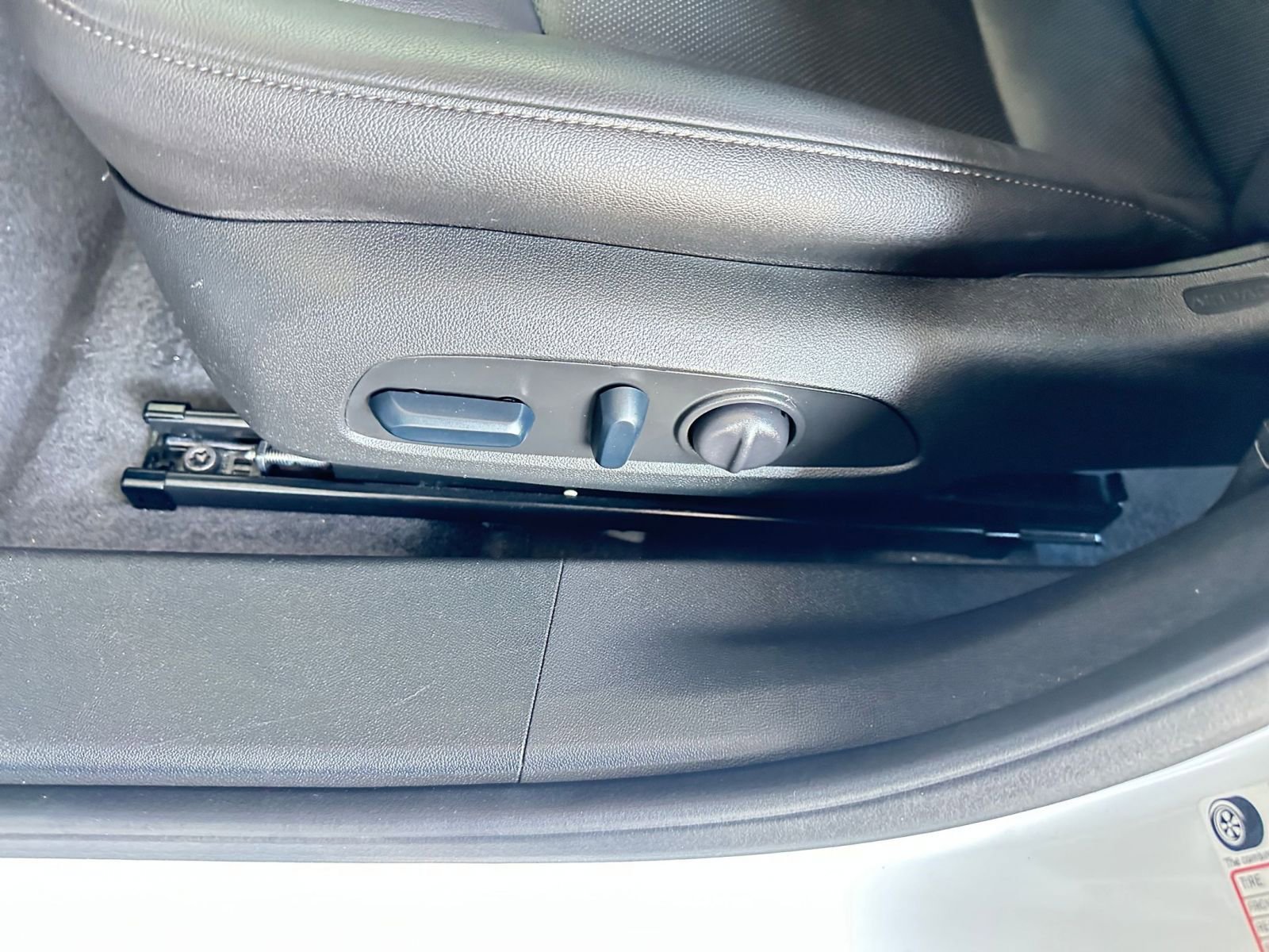 Used 2024 Chevrolet Malibu LT image 23