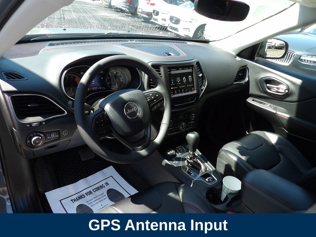 Used 2022 Jeep Cherokee Trailhawk w/ Sun, Sound & Nav Group AWD/4WD image 9