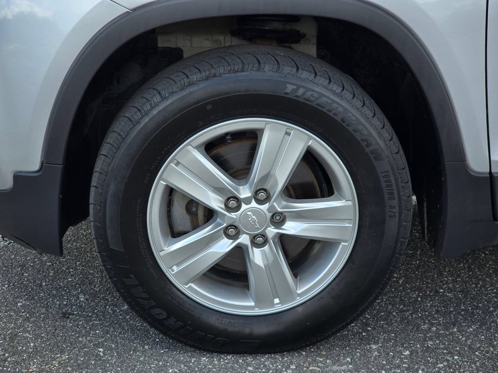 Certified 2020 Chevrolet Trax LS w/ Tint and Cruise Package AWD/4WD image 22