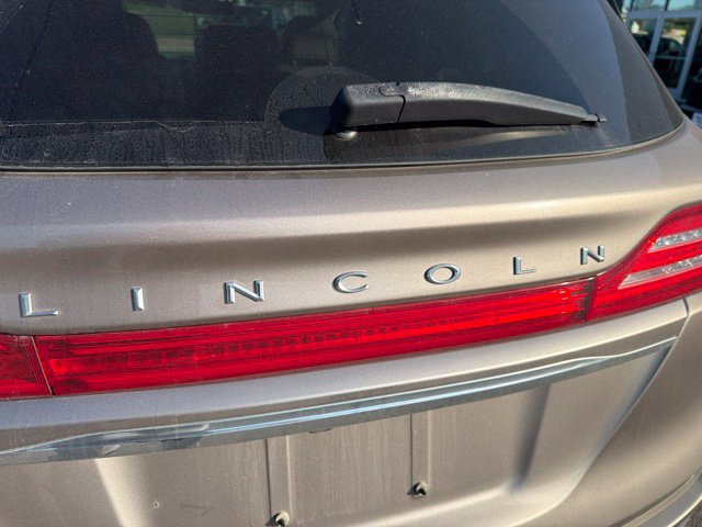 Used 2019 Lincoln MKC Select w/ Select Plus Package FWD image 19