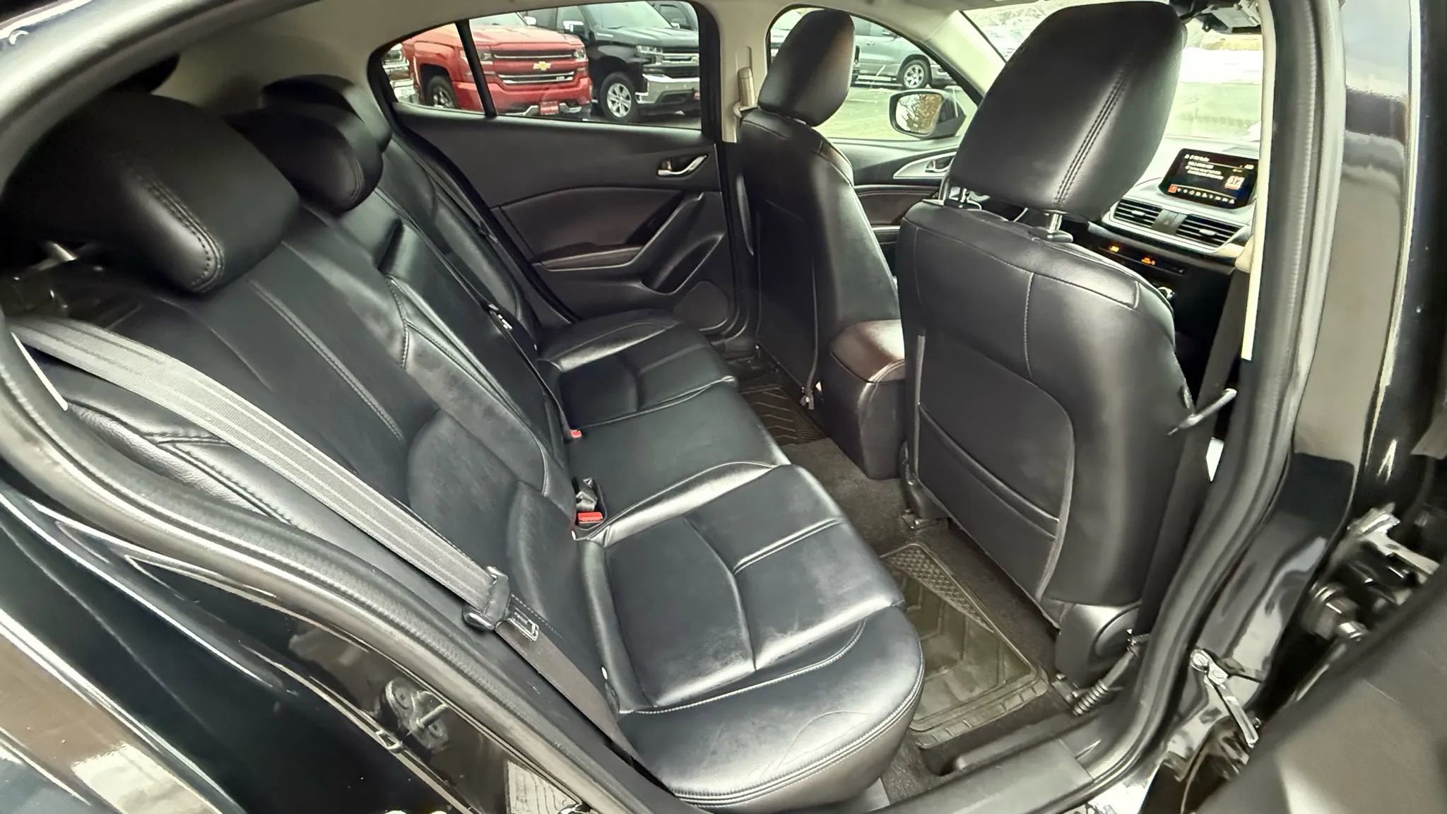 Used 2017 MAZDA MAZDA3 Touring image 31