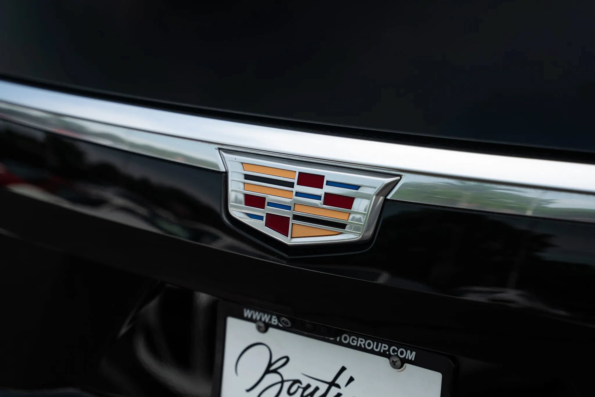 Used 2021 Cadillac Escalade ESV Premium Luxury w/ Performance Package AWD/4WD image 23