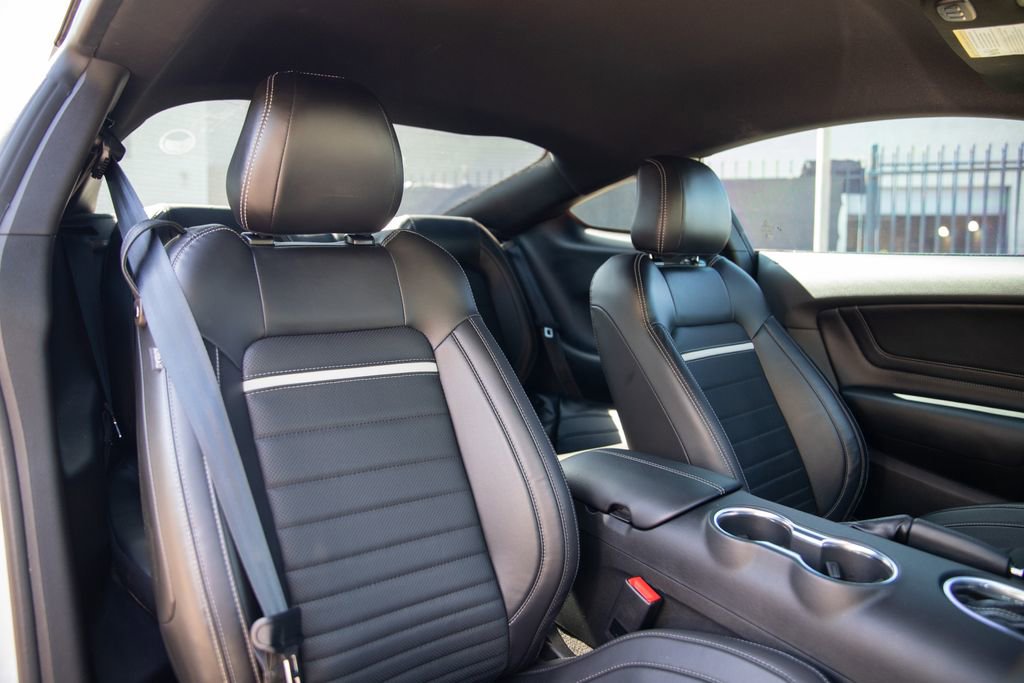 Used 2022 Ford Mustang Mach 1 w/ Mach 1 Handling Package RWD image 11