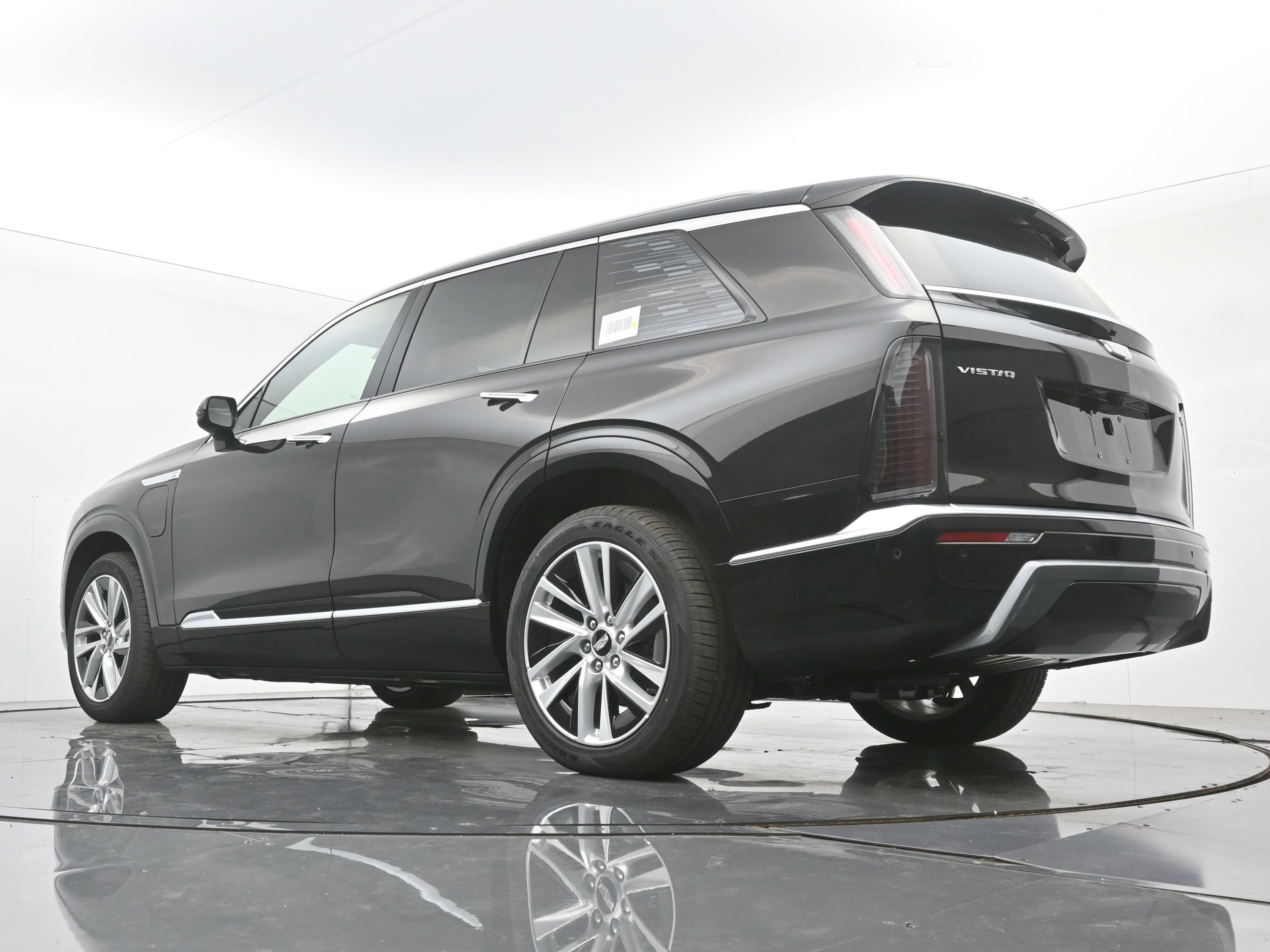New 2026 Cadillac Vistiq Luxury w/ LPO, Floor Liner Package image 17