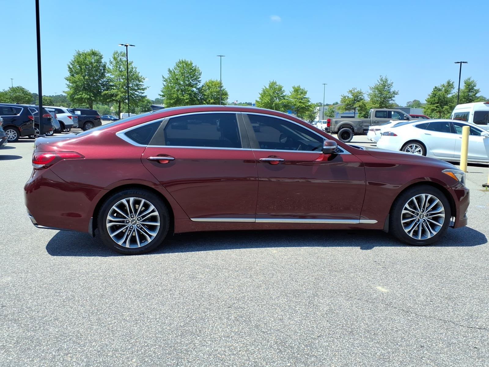 Used 2015 Hyundai Genesis 3.8 w/ Option Group 02 RWD image 27