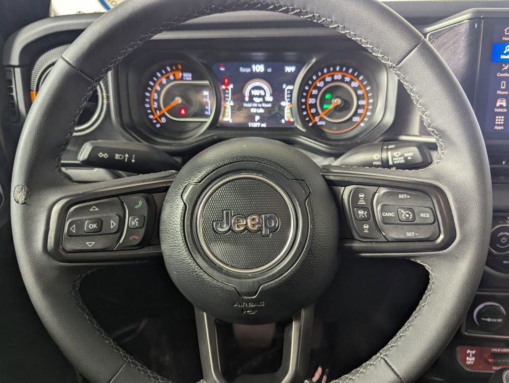 Used 2026 Jeep Gladiator Mojave AWD/4WD image 18