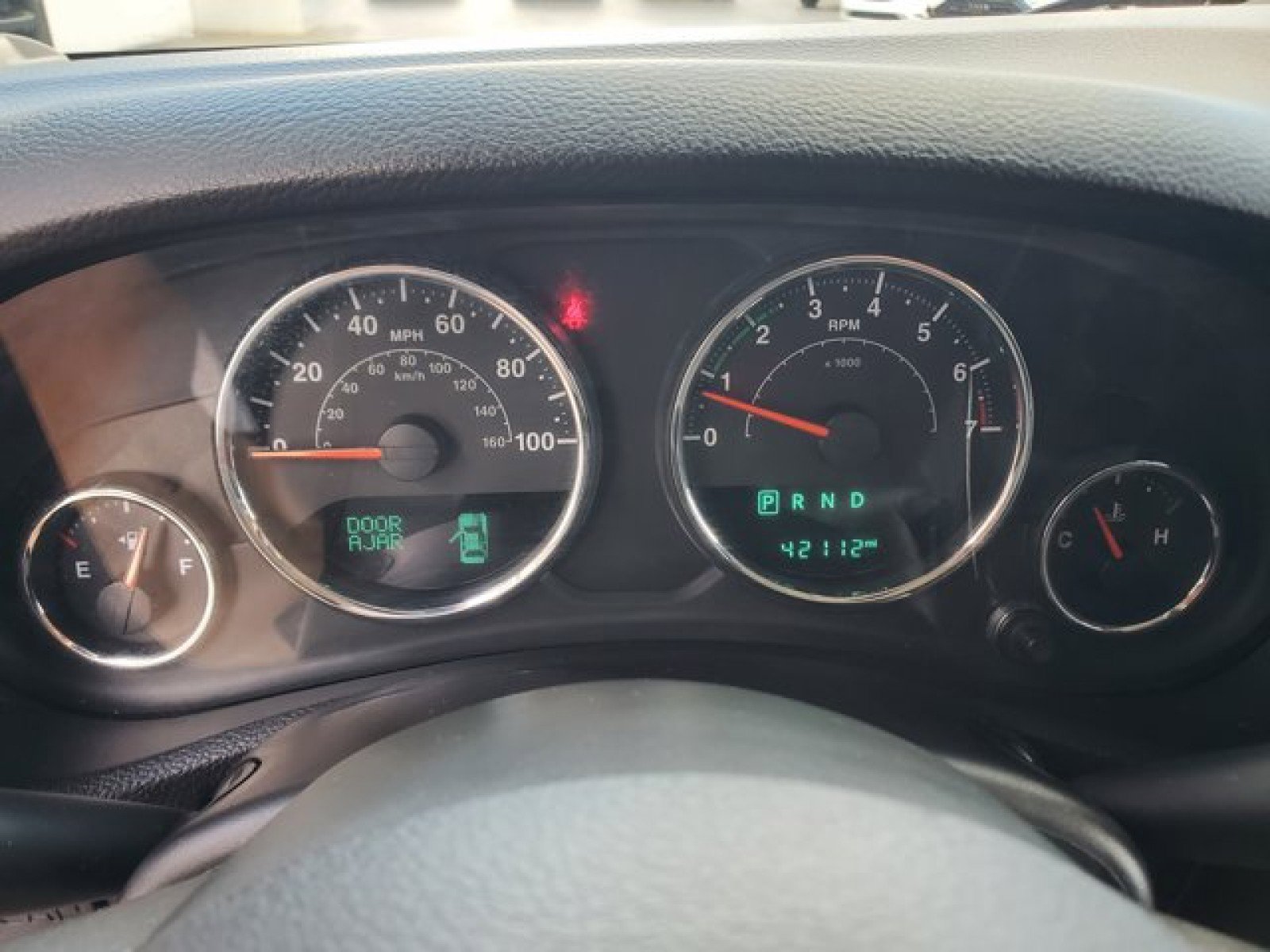 Used 2015 Jeep Wrangler Unlimited Rubicon w/ Connectivity Group image 17