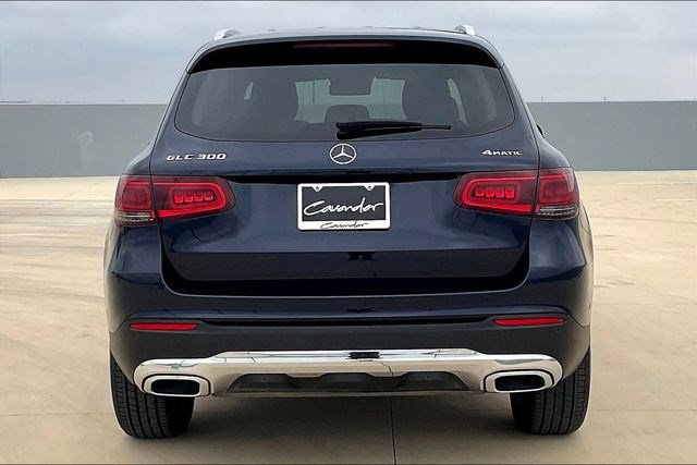 Used 2022 Mercedes-Benz GLC 300 4MATIC image 4