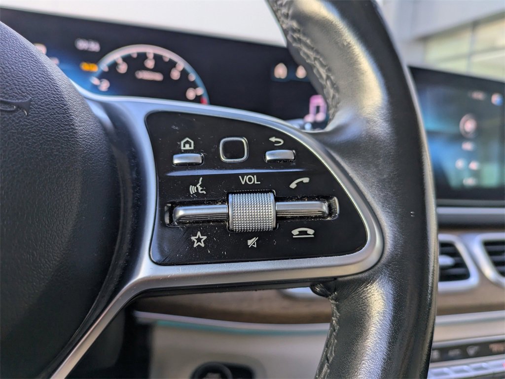 Used 2023 Mercedes-Benz GLS 450 4MATIC image 32