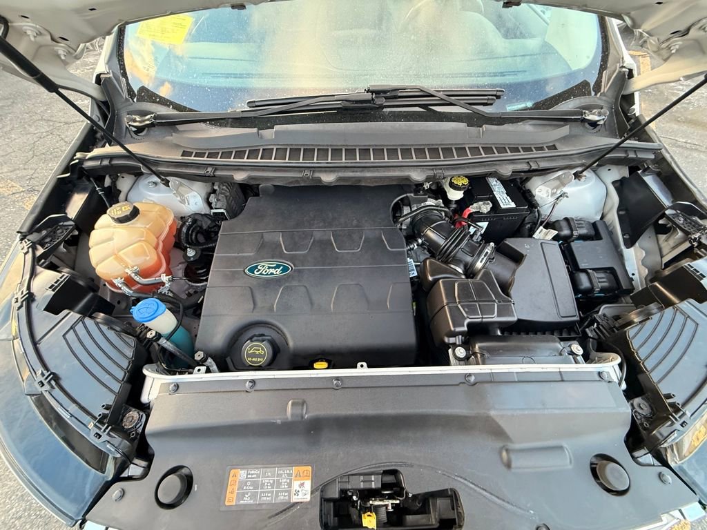 Used 2015 Ford Edge Titanium image 10