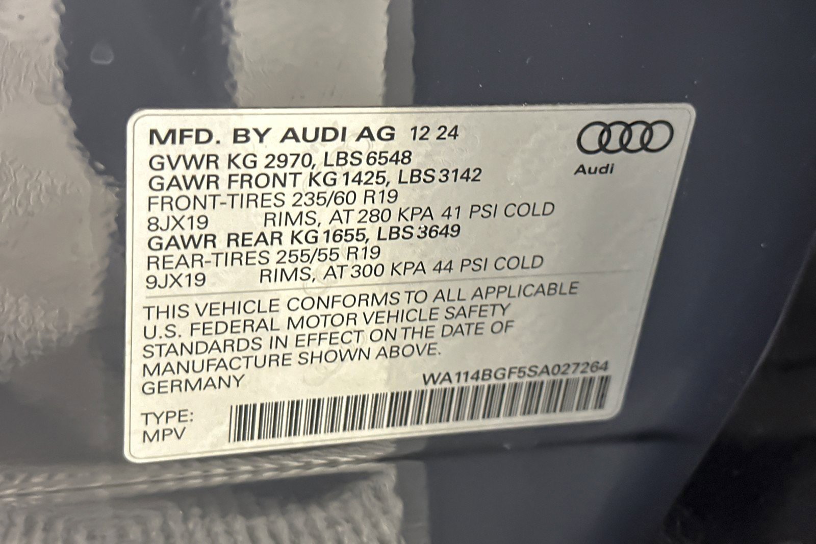 Used 2025 Audi Q6 e-tron Premium w/ Convenience Package image 27