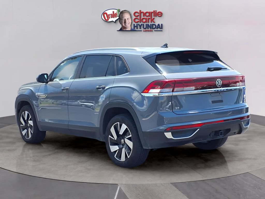 Used 2026 Volkswagen Atlas Cross Sport SE FWD image 3