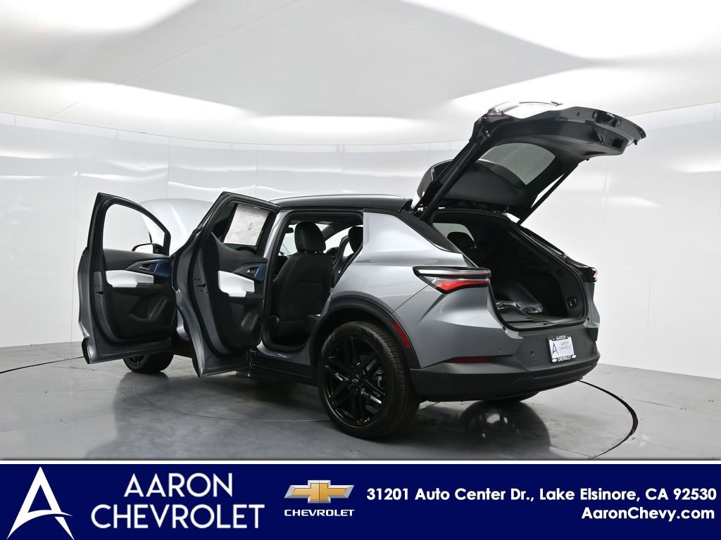 New 2026 Chevrolet Equinox EV LT AWD/4WD image 38