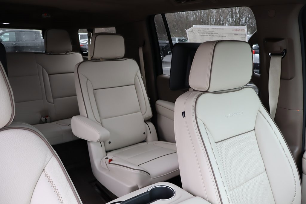 New 2026 GMC Yukon XL Denali w/ Denali Reserve Package image 28