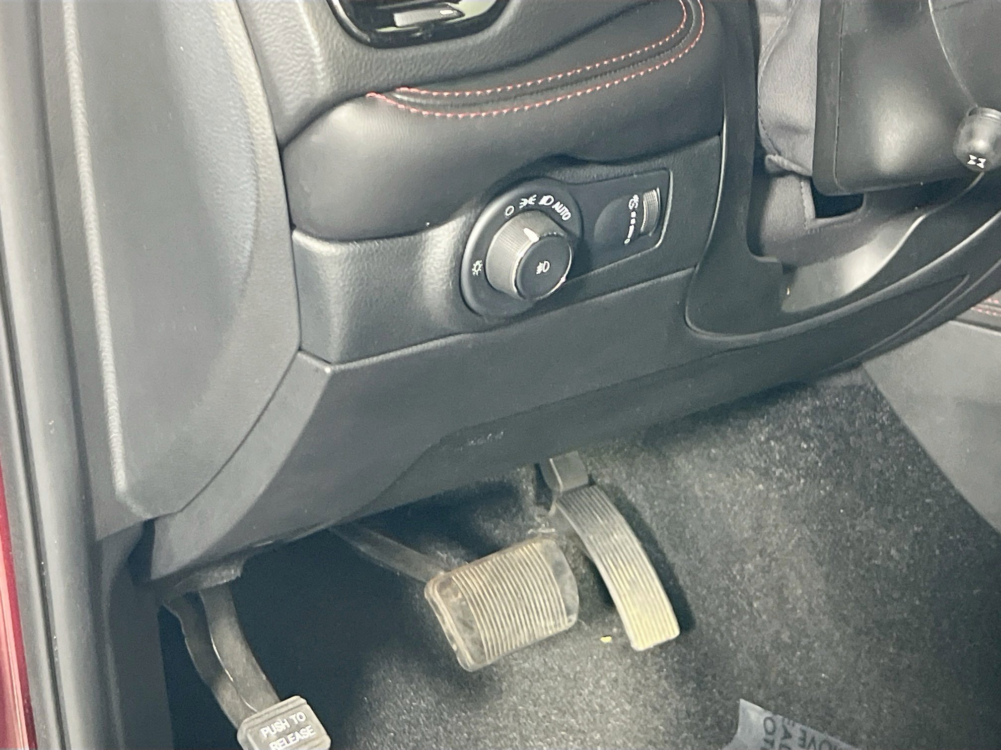 Used 2022 Dodge Durango R/T w/ Trailer Tow Group IV image 10