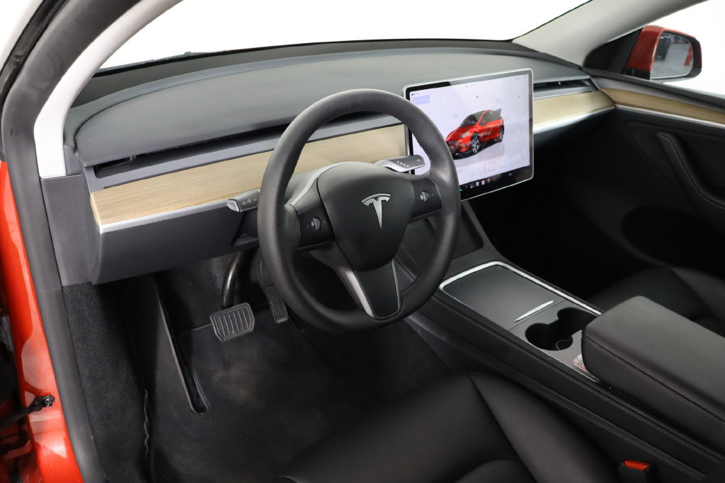 Used 2023 Tesla Model Y Long Range AWD/4WD image 22