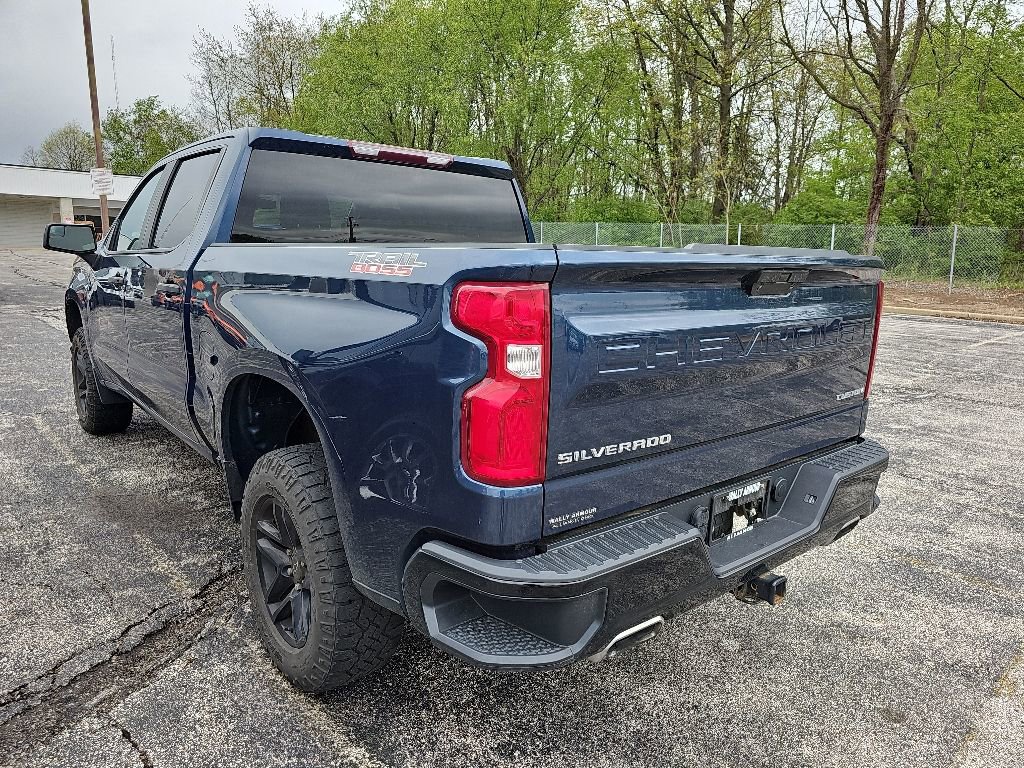 Used 2019 Chevrolet Silverado 1500 Custom Trail Boss w/ Custom Convenience Package AWD/4WD image 11