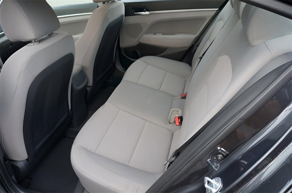 Used 2020 Hyundai Elantra SEL image 10