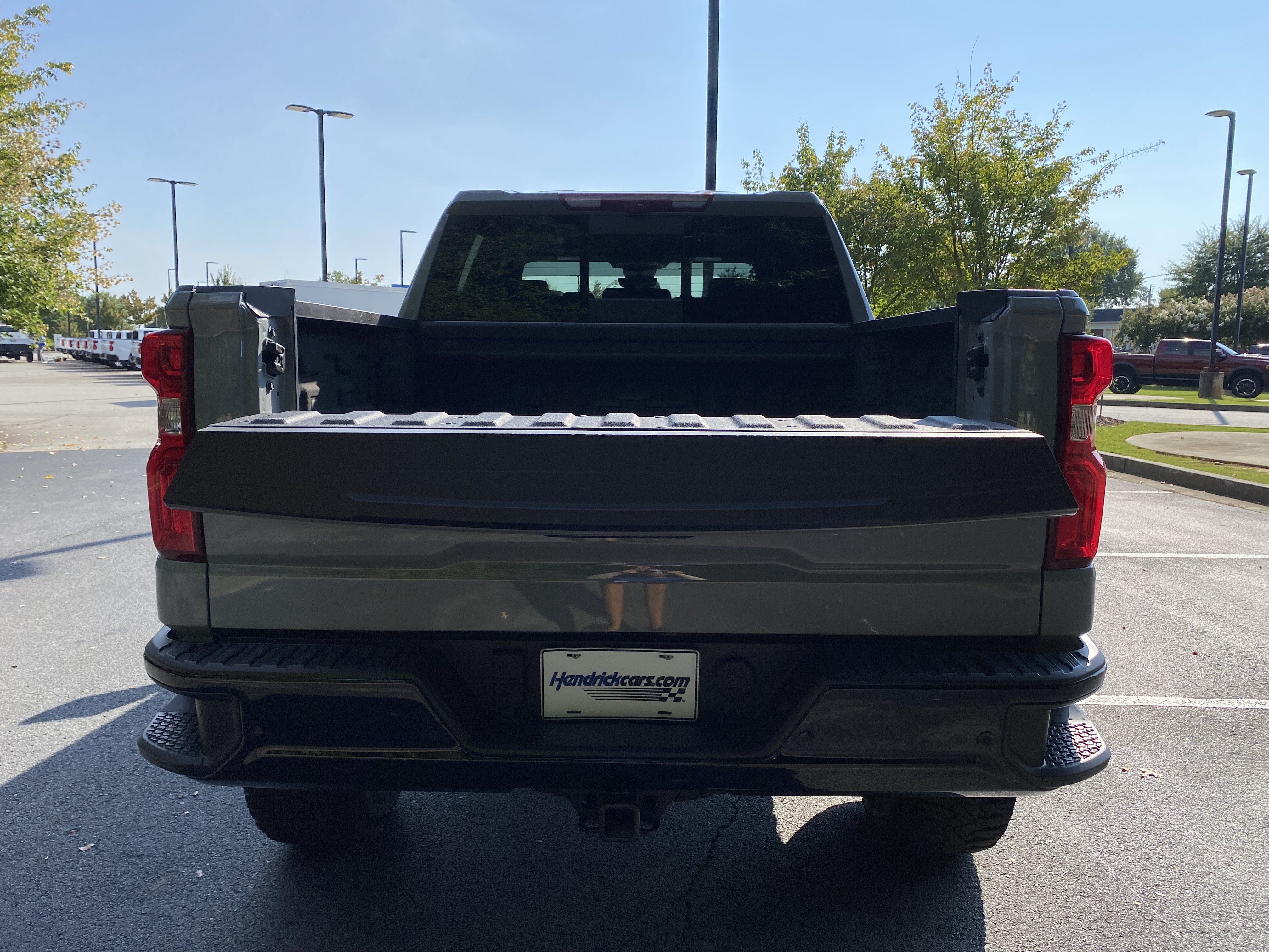 Used 2025 Chevrolet Silverado 1500 ZR2 w/ Technology Package AWD/4WD image 11