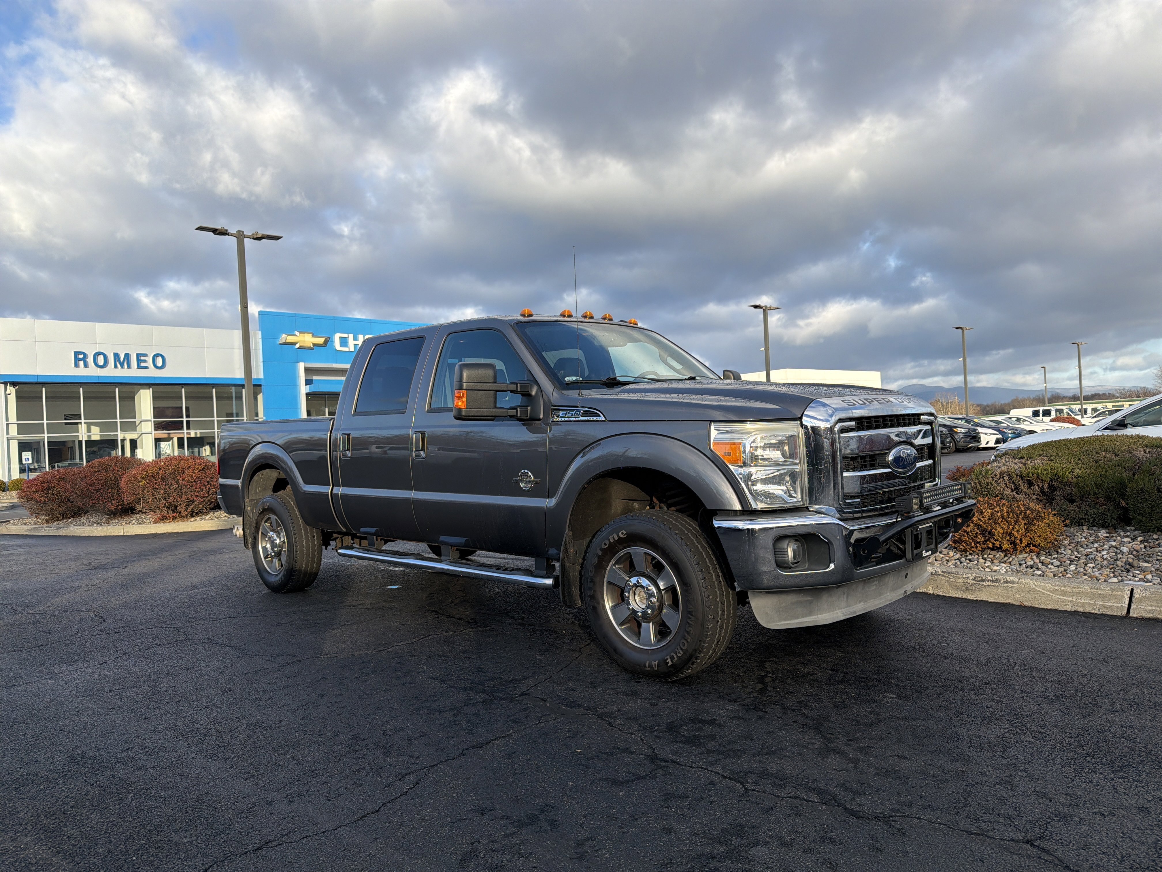 Used 2011 Ford F350 Lariat w/ Lariat Interior Pkg image 3