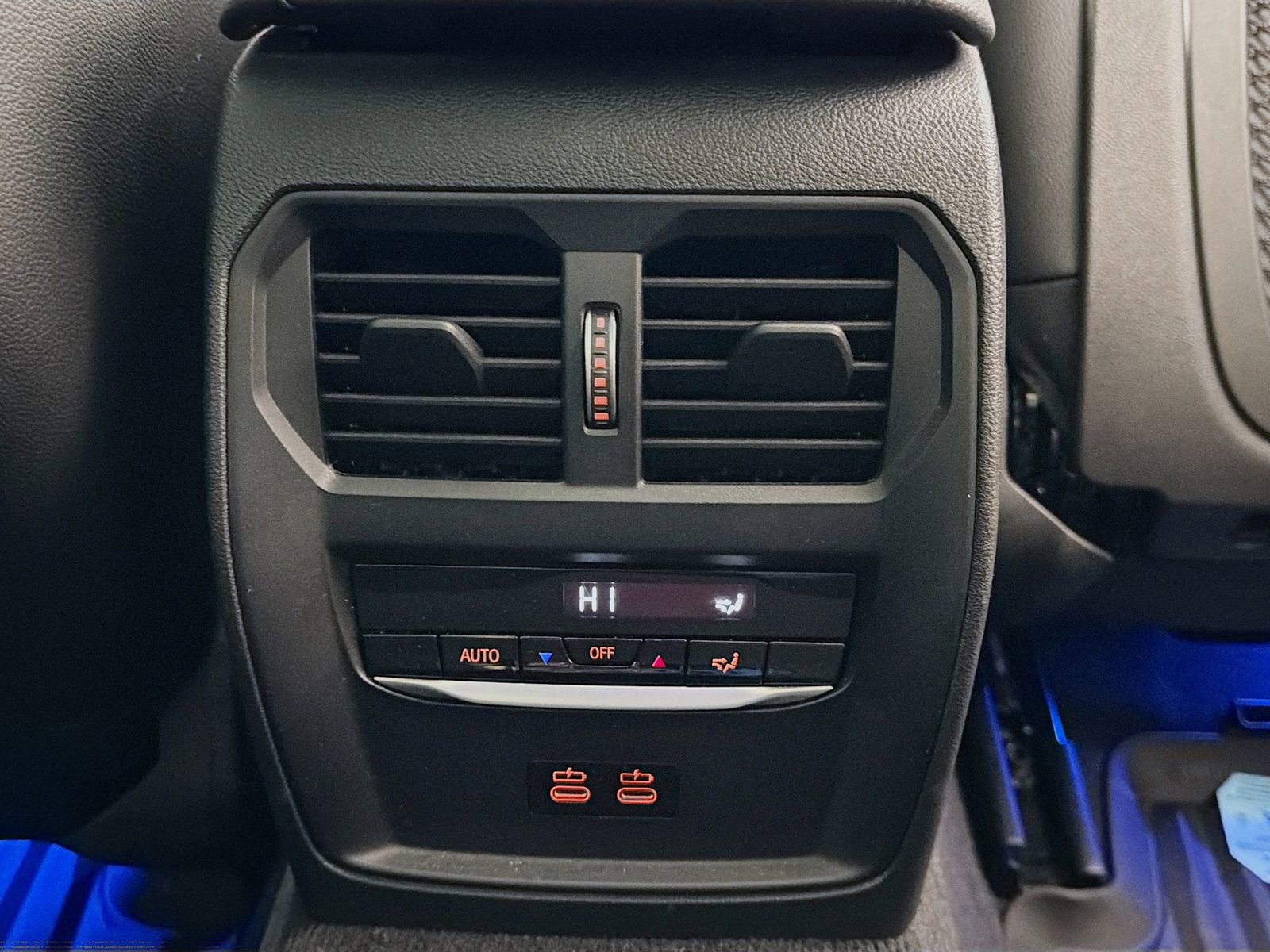 Used 2022 BMW 430i xDrive Coupe w/ M Sport Package image 28