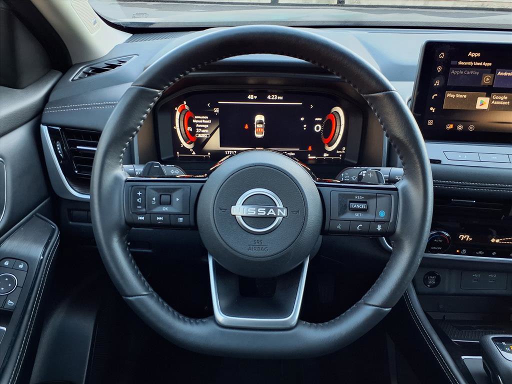 Used 2024 Nissan Rogue Platinum image 14