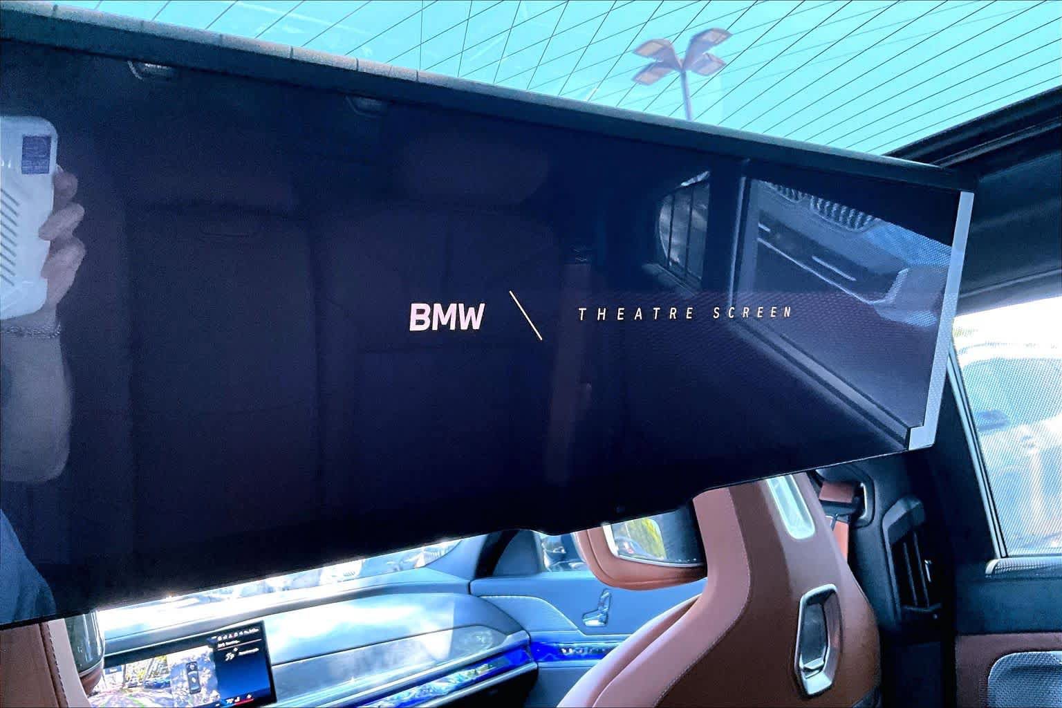 Certified 2024 BMW 760i xDrive AWD/4WD image 35