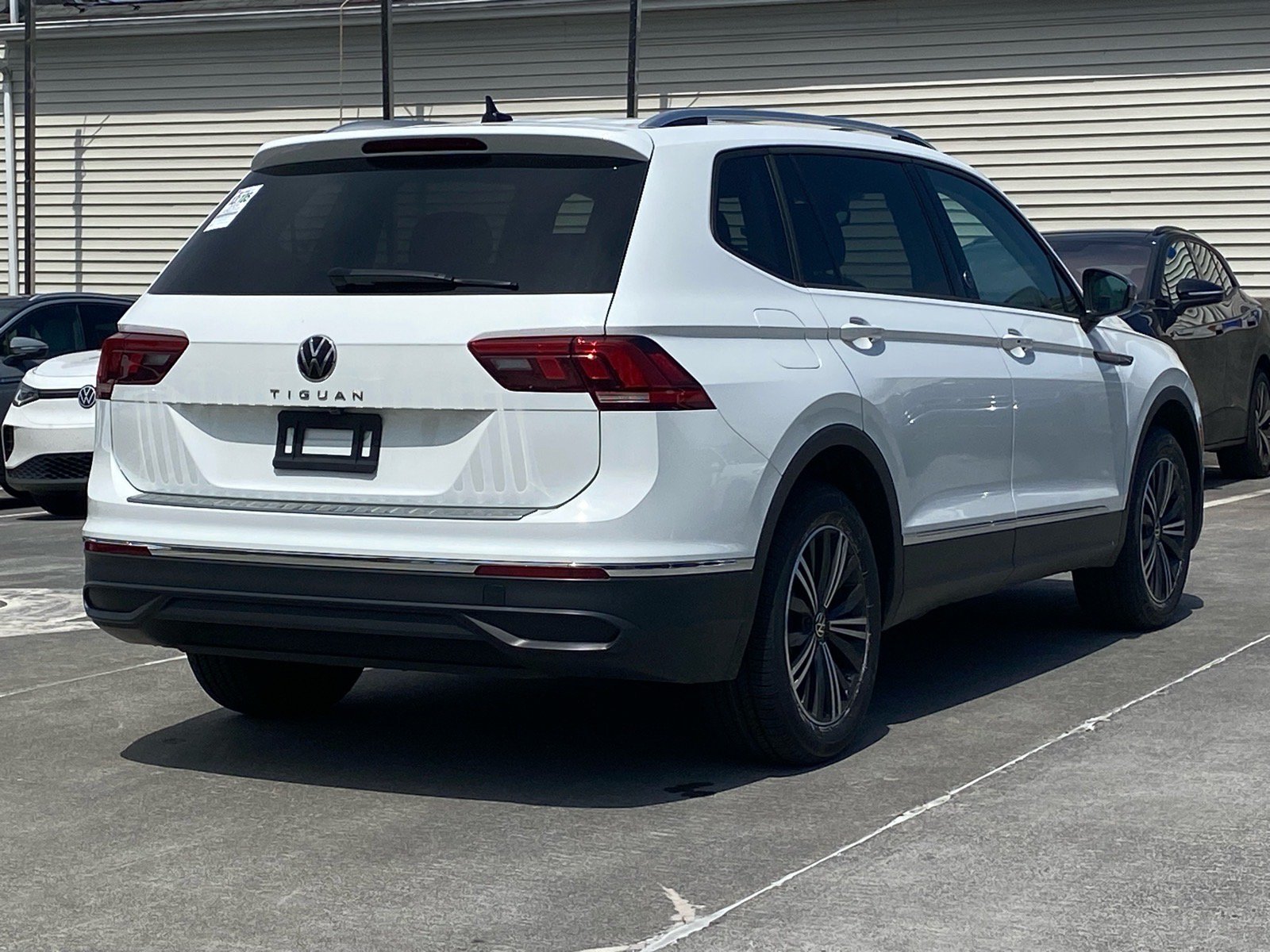 Certified 2024 Volkswagen Tiguan Wolfsburg Edition FWD image 2