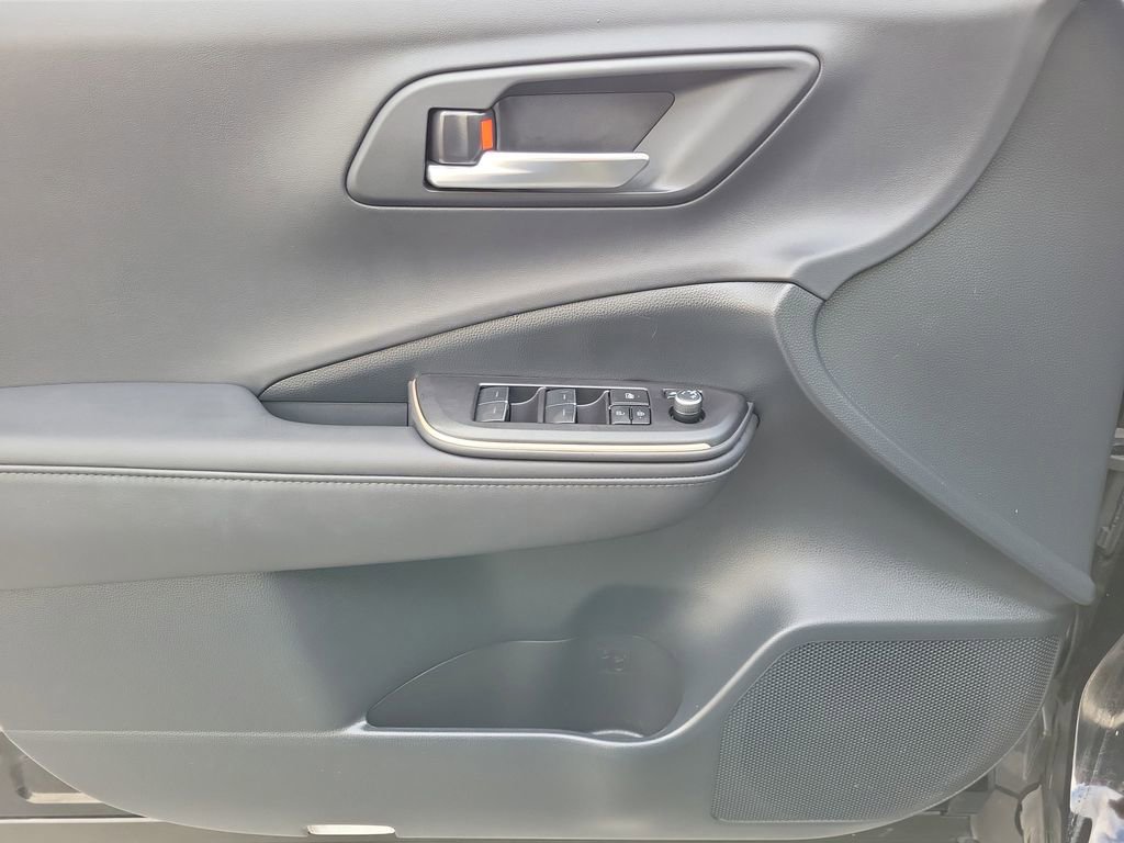 Used 2023 Toyota Crown XLE image 19