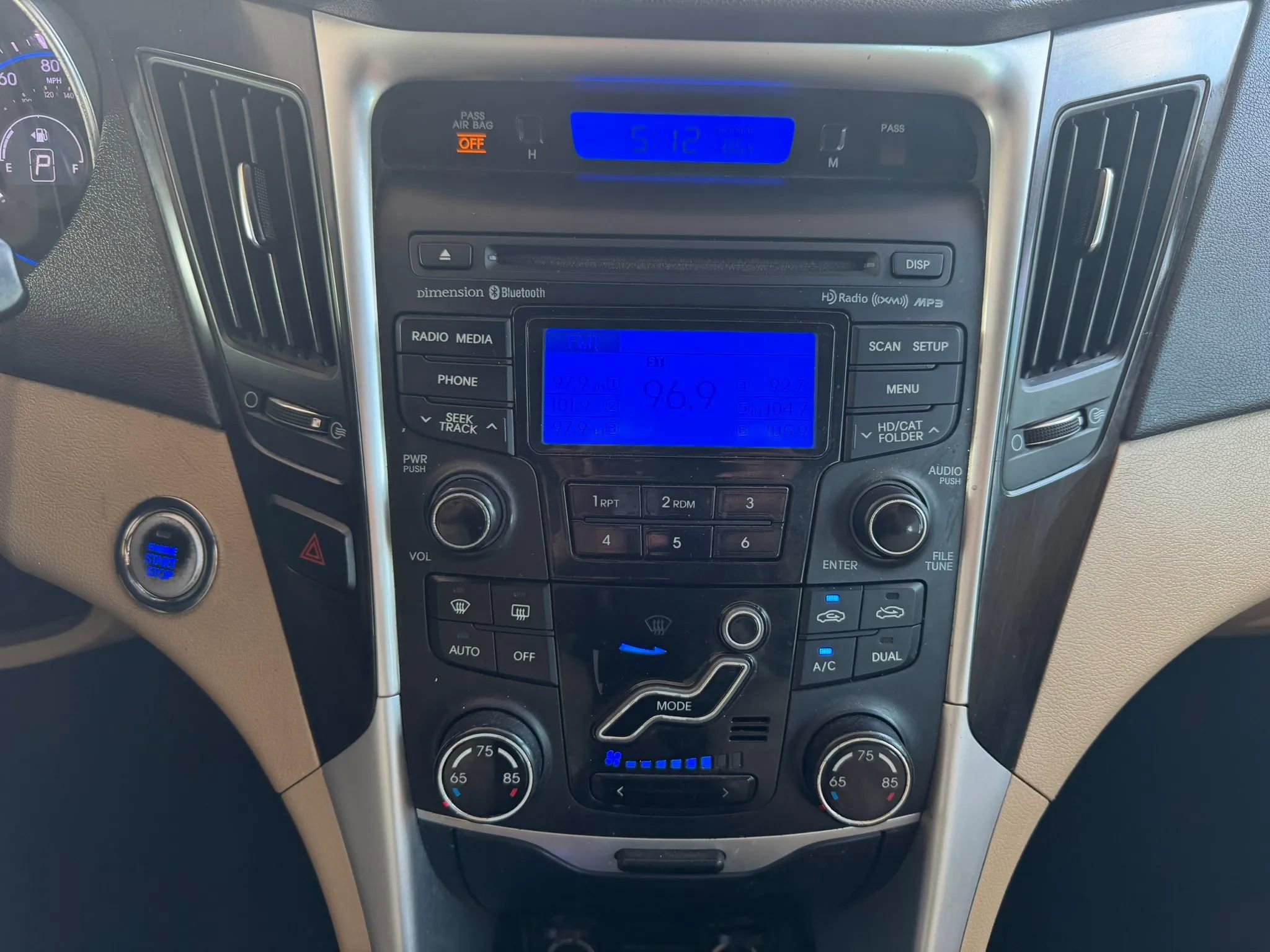 Used 2012 Hyundai Sonata Limited FWD image 16
