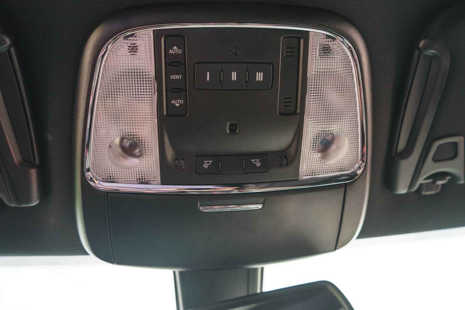Used 2022 Dodge Charger R/T w/ Plus Group RWD image 25