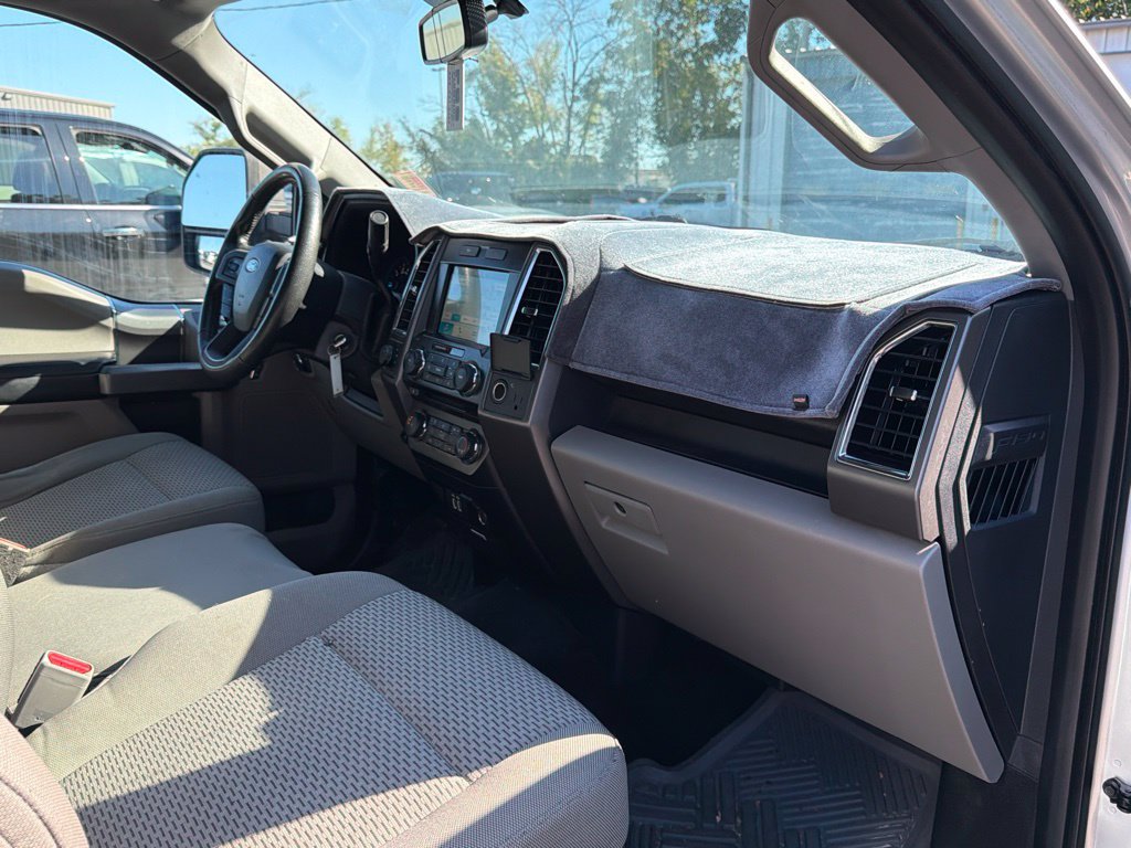 Used 2015 Ford F150 XLT w/ Equipment Group 302A Luxury AWD/4WD image 15