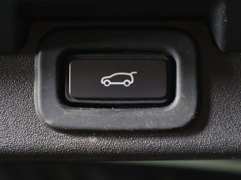 Used 2021 Land Rover Discovery S R-Dynamic image 20