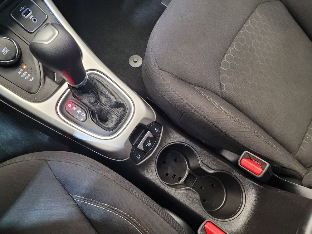 Used 2020 Jeep Compass Sport image 26