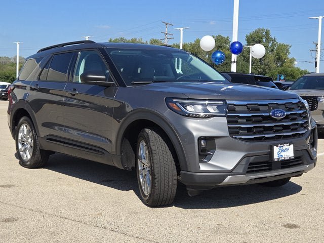 Used 2026 Ford Explorer Active w/ Active Comfort Package AWD/4WD image 3
