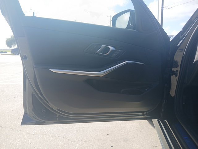 New 2026 BMW 330i Sedan w/ M Sport Package RWD image 16