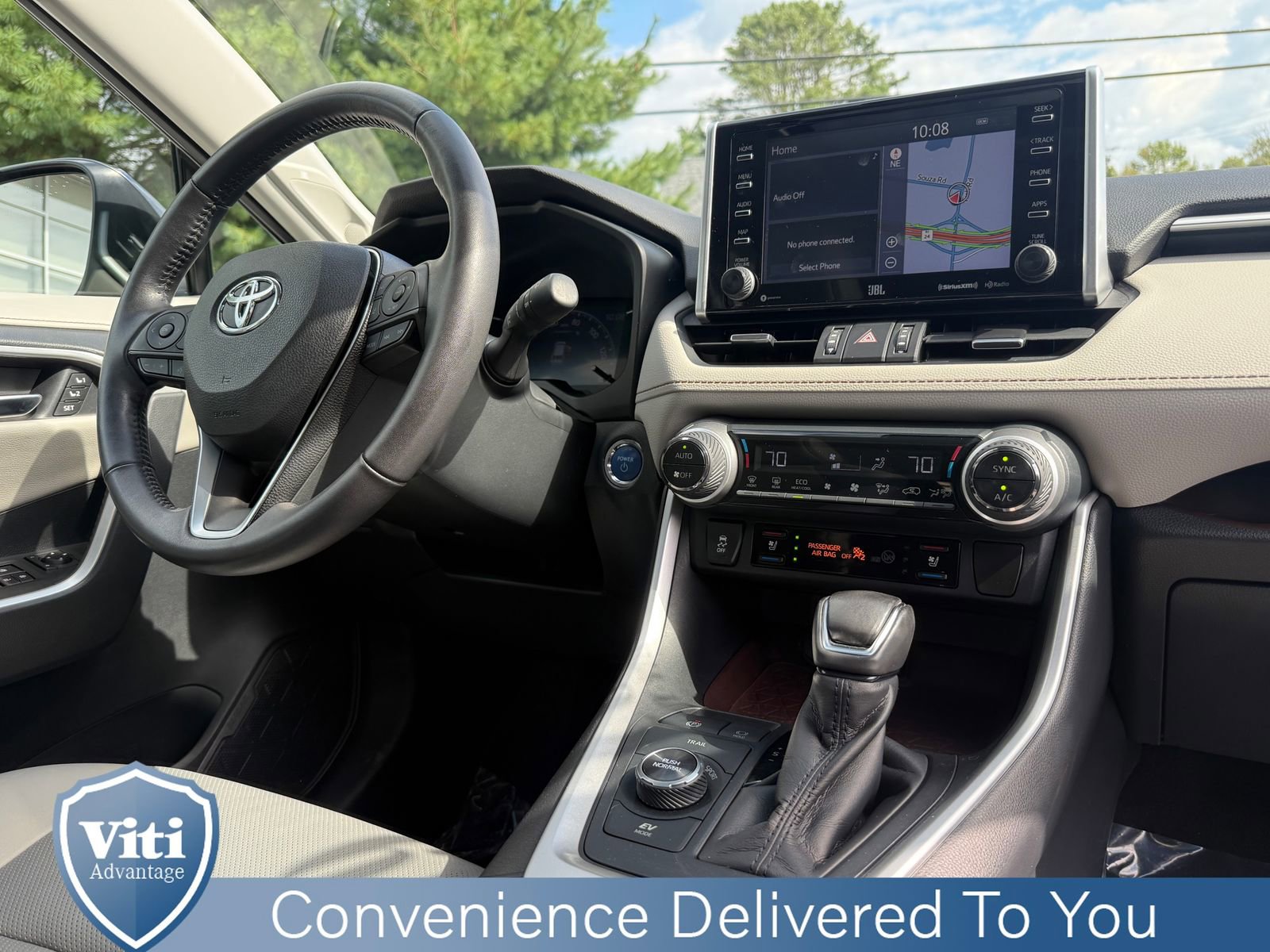 Used 2019 Toyota RAV4 Limited image 32