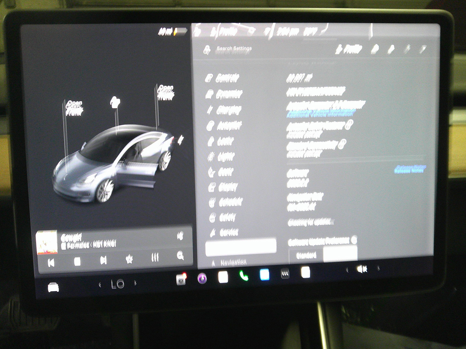 Used 2018 Tesla Model 3 Long Range RWD image 13