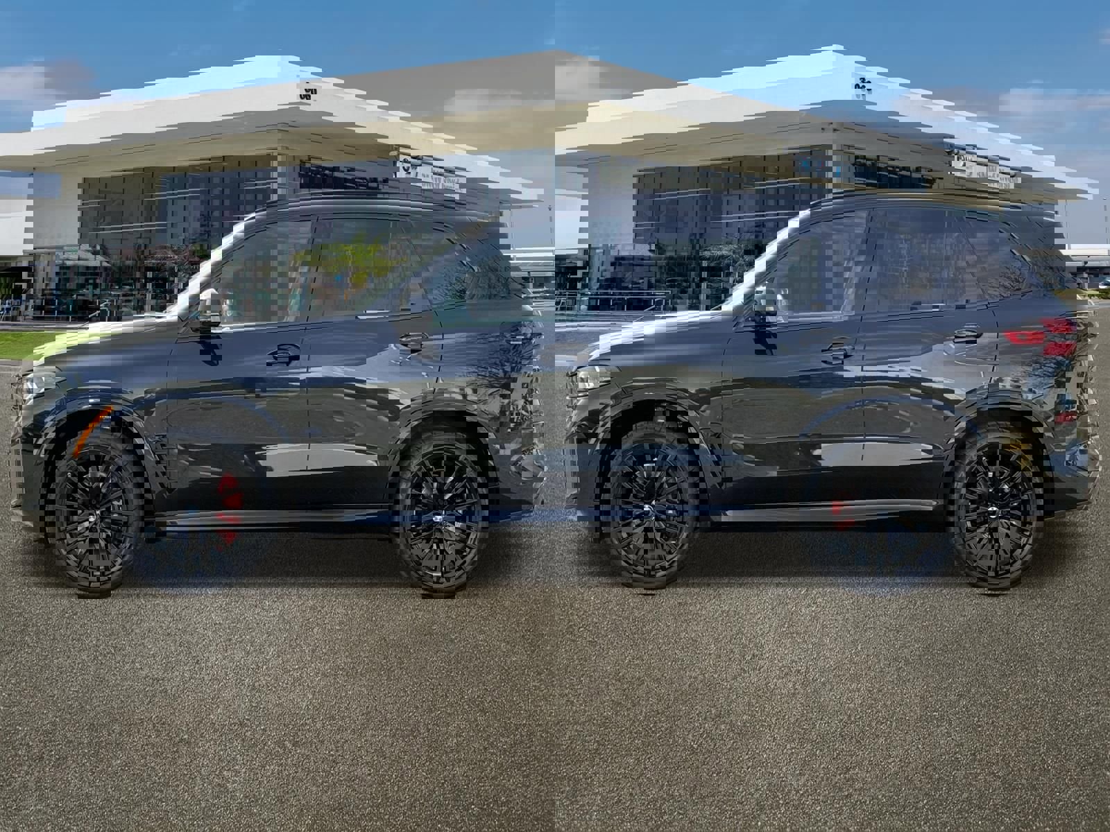 New 2026 BMW X5 sDrive40i image 6