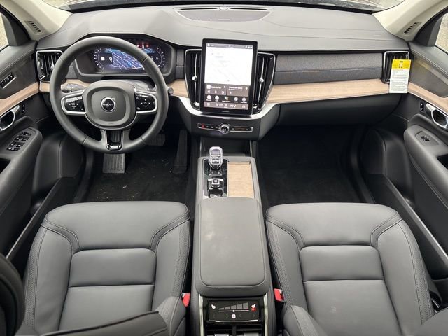 New 2026 Volvo XC90 B6 Plus w/ Protection Package Premier image 11