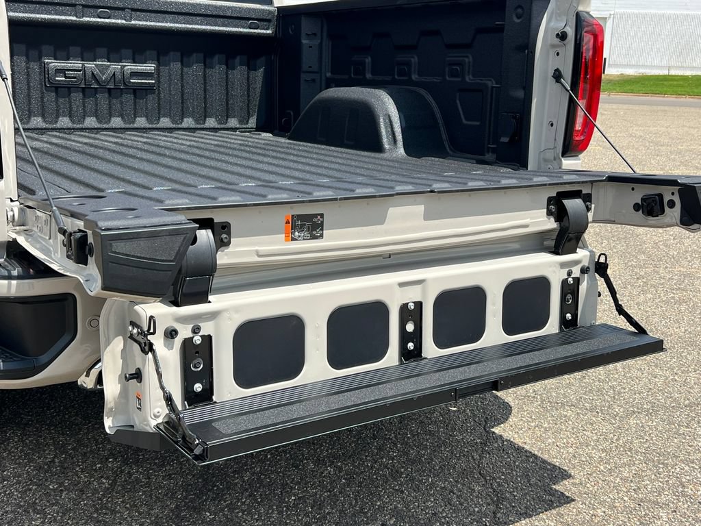 New 2026 GMC Sierra 1500 Denali w/ Denali Reserve Package AWD/4WD image 7