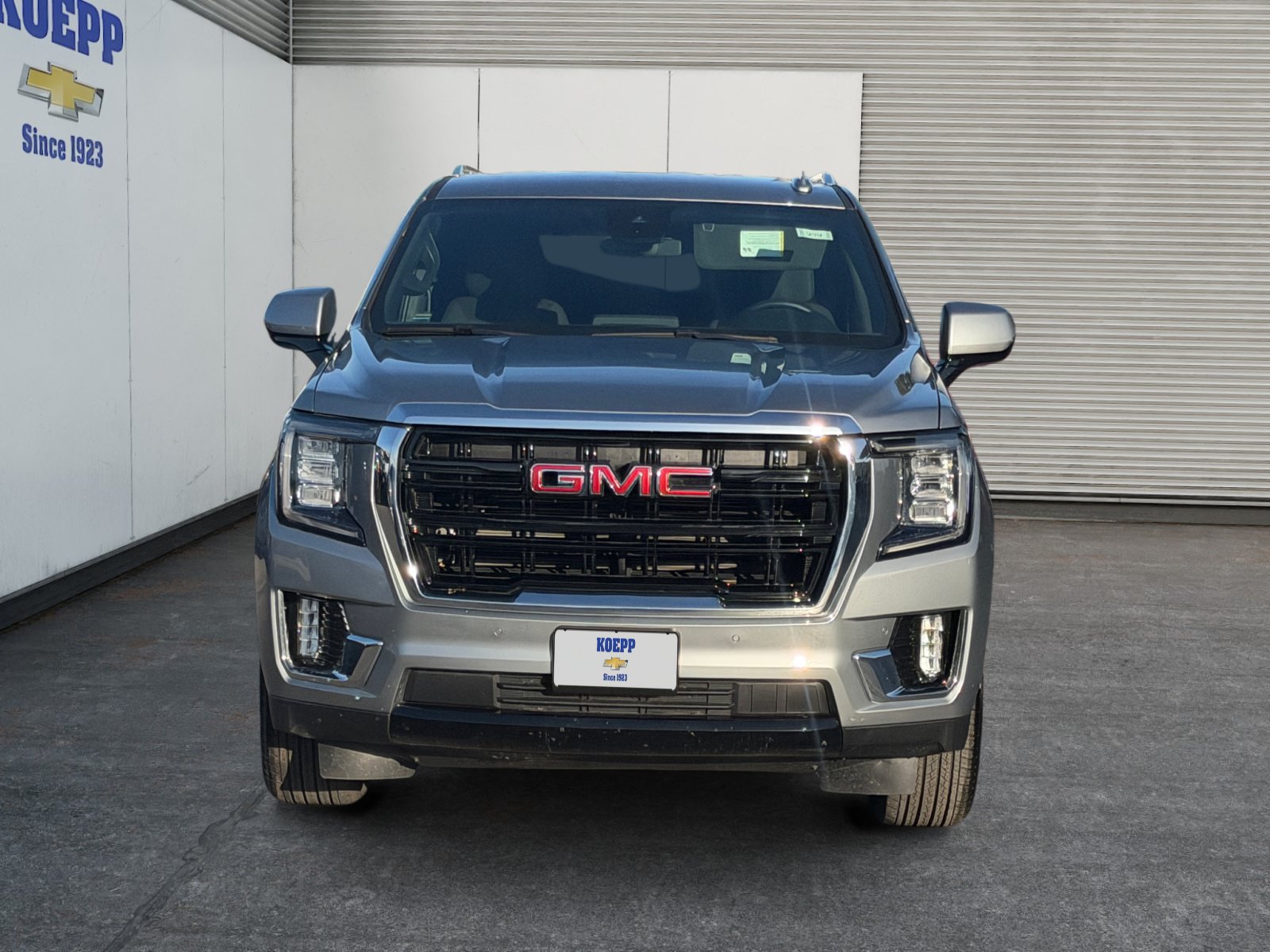 Used 2024 GMC Yukon SLE RWD image 8