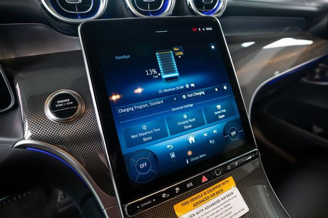 New 2025 Mercedes-Benz GLC 350e GLC 350e image 23