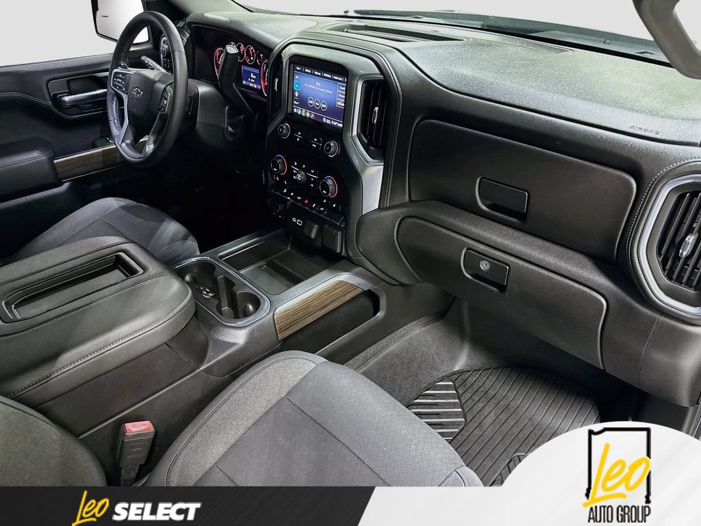 Used 2020 Chevrolet Silverado 1500 RST AWD/4WD image 31