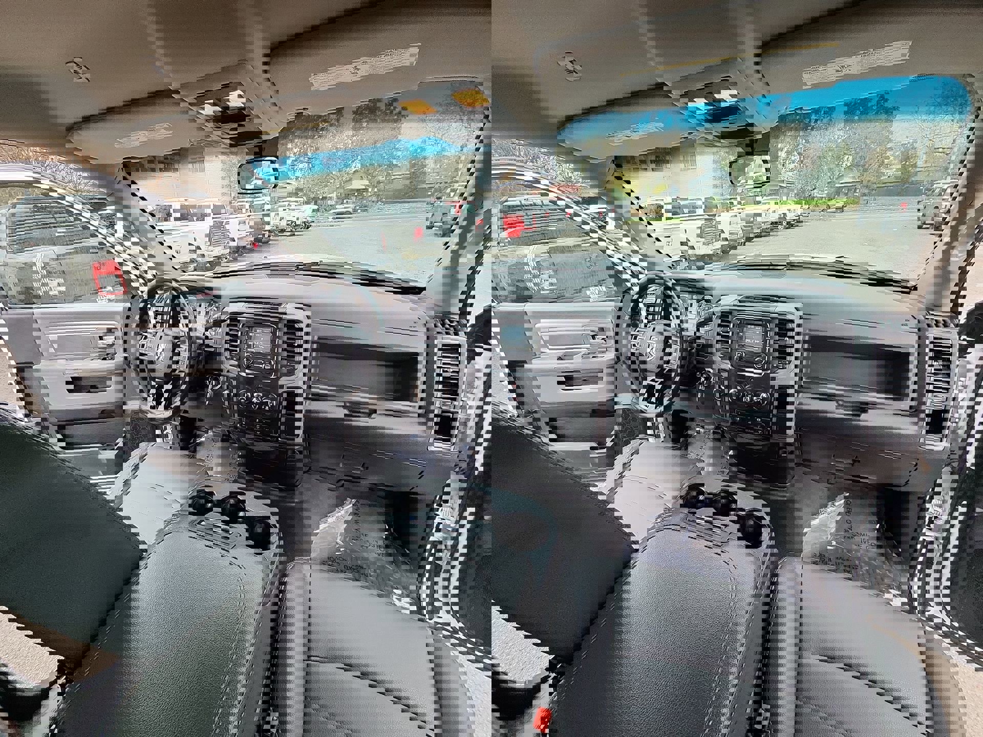 Used 2018 RAM 5500 Tradesman w/ Power & Remote Entry Group image 23