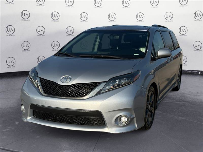 Used 2017 Toyota Sienna SE