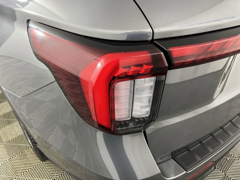 Used 2026 Ford Explorer ST-Line w/ ST-Line Street Pack image 37