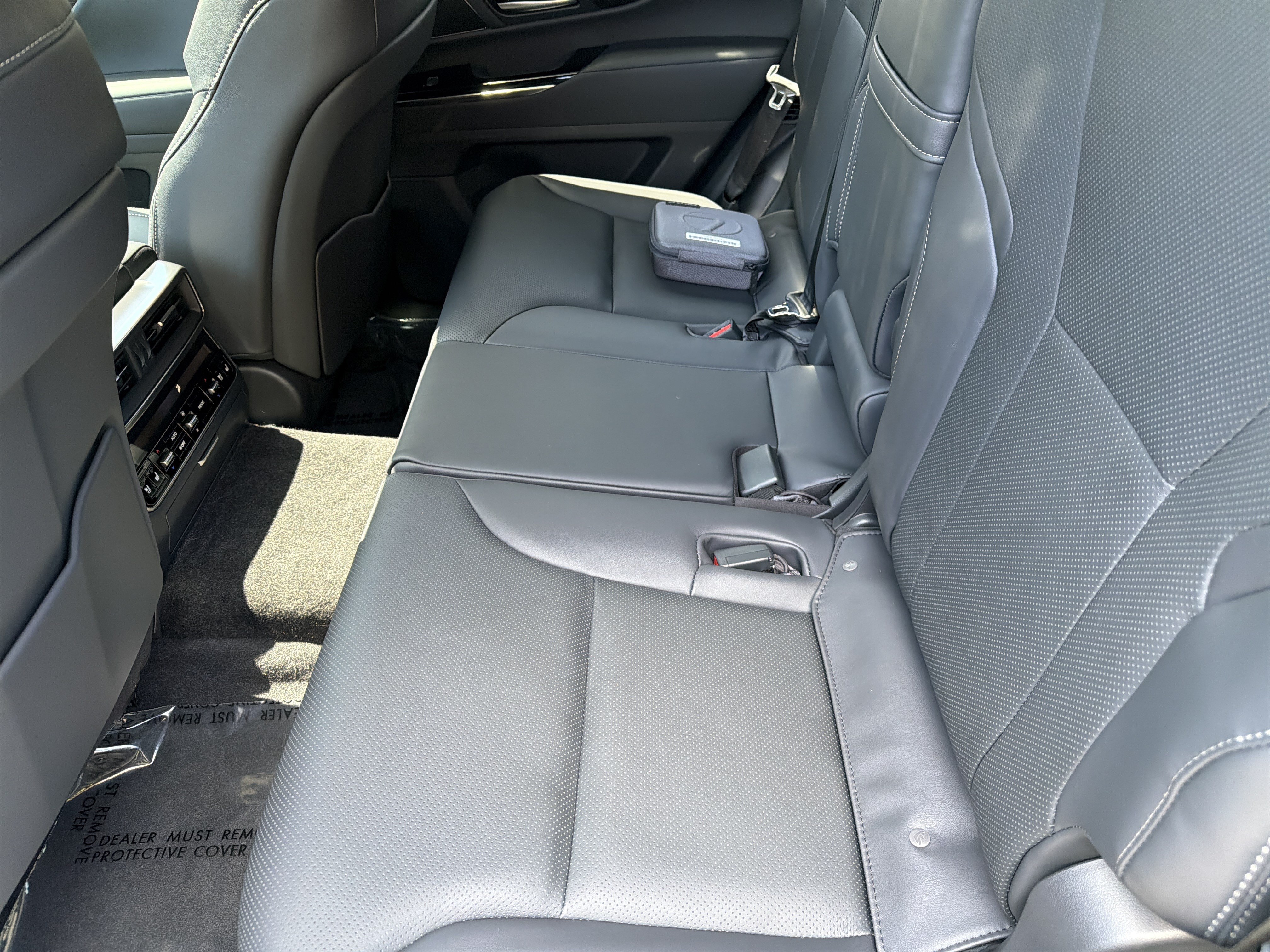 New 2026 Lexus LX 700h Luxury AWD/4WD image 20