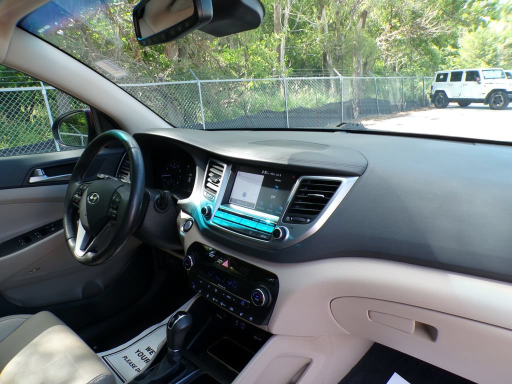 Used 2018 Hyundai Tucson Limited w/ Ultimate Package 02 AWD/4WD image 12
