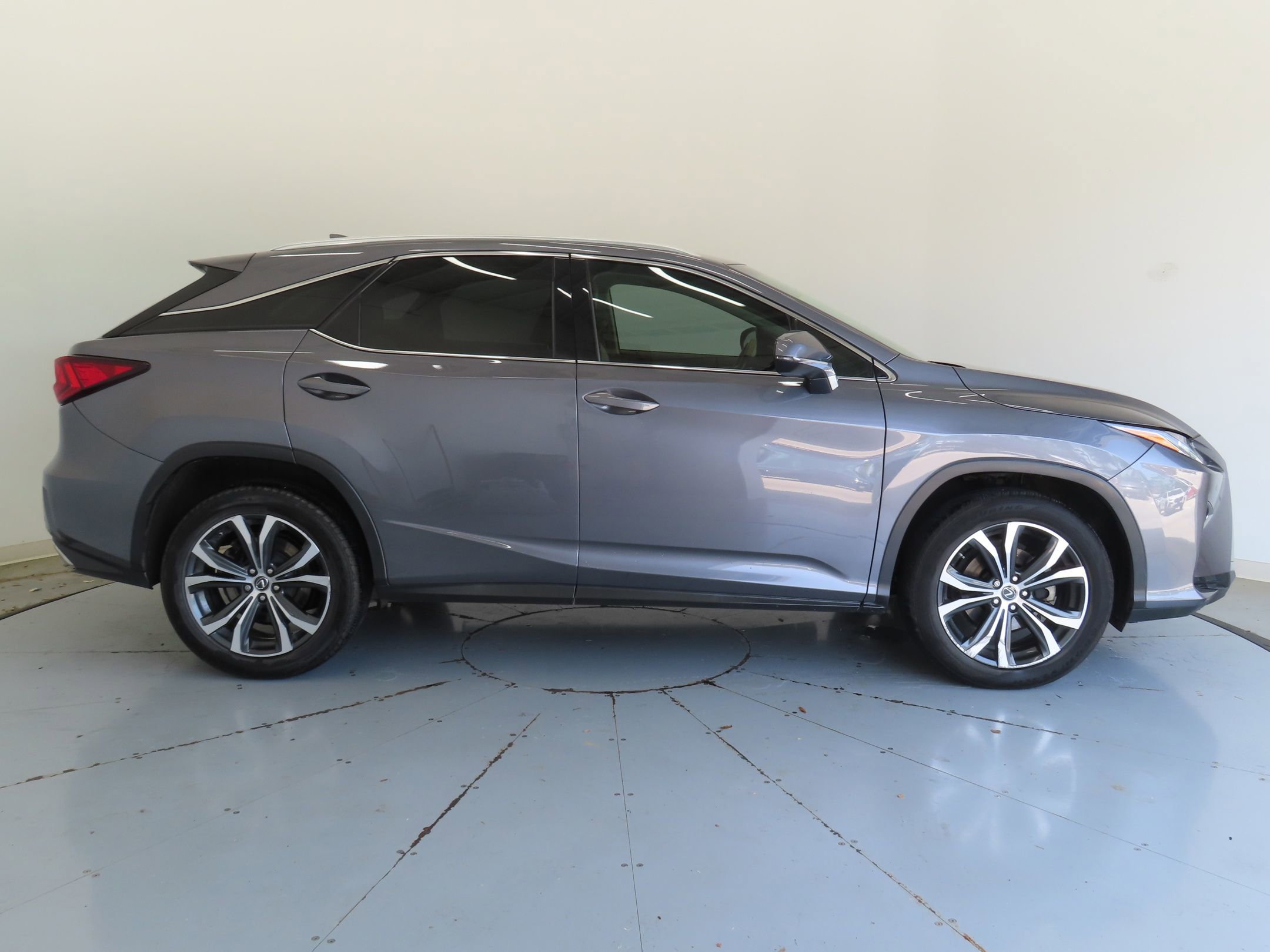 Used 2018 Lexus RX 350 FWD w/ Premium Package image 2